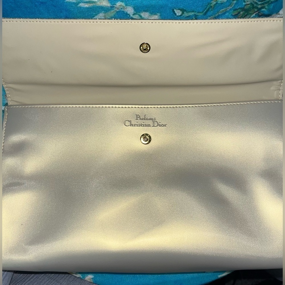 Dior Parfums Gold Cosmetic Bag Authentic - Picture 5 of 6